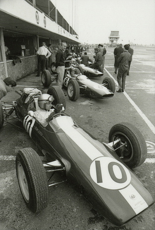 10579298963_305b974bd1